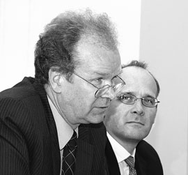 Глава миссии Грэм Джастис (на фото  слева) и постоянный представитель МВФ в Молдове Йохан Матисен говорят, что у них нет готовых рецептов для обуздания инфляции